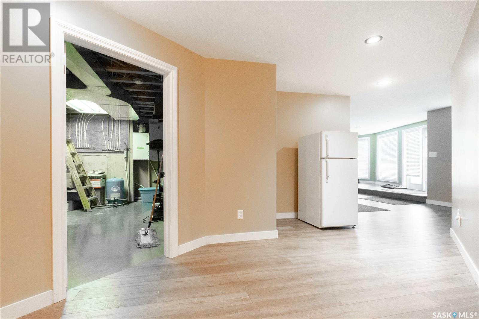 49 Taylor Street, North Qu'Appelle Rm No. 187, SK - Indoor