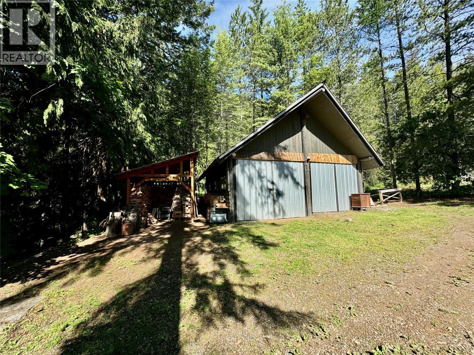 4258 31 Highway, Ainsworth, BC - Outdoor