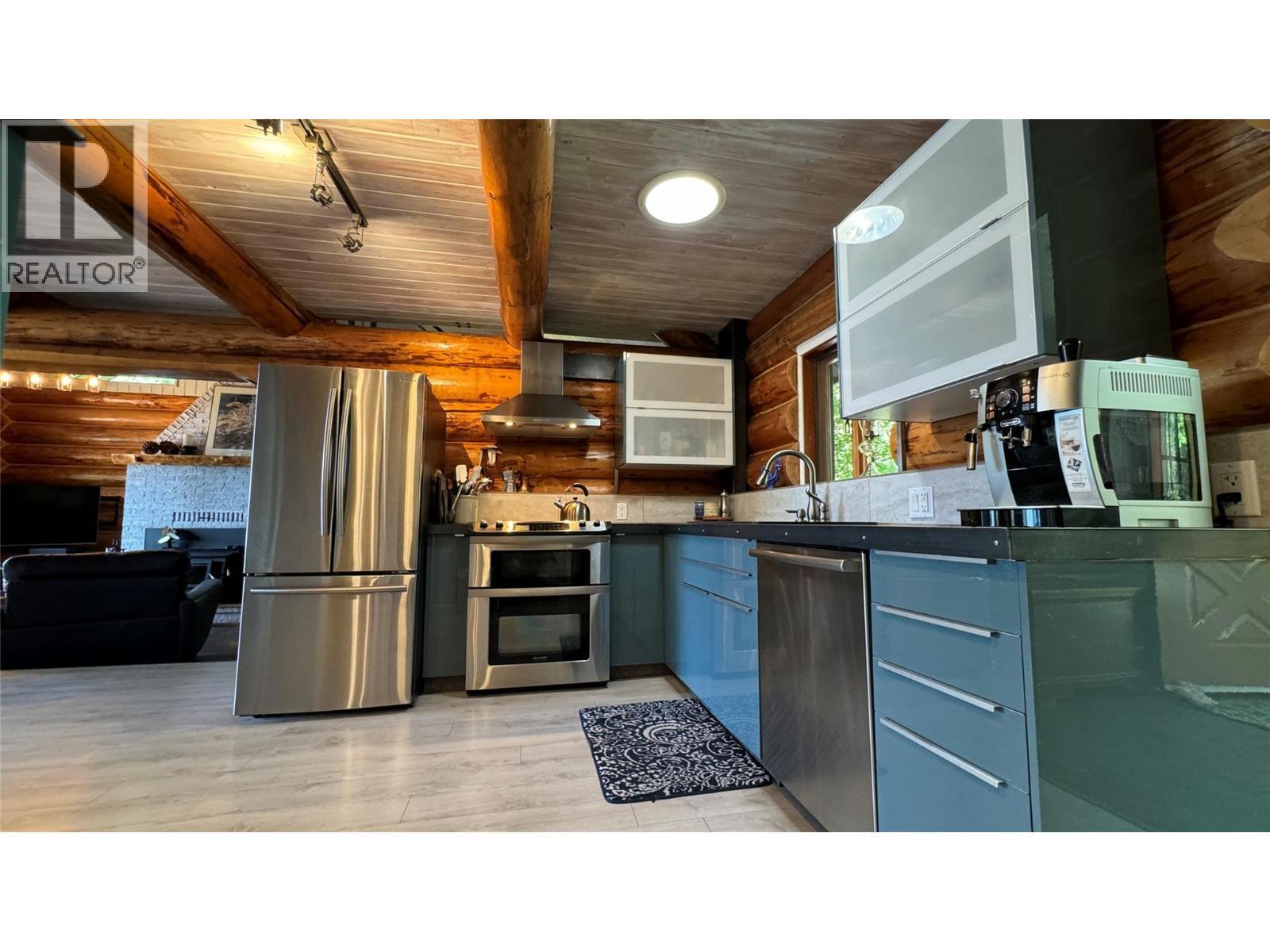 4258 31 Highway, Ainsworth, BC - Indoor Photo Showing Kitchen With Stainless Steel Kitchen