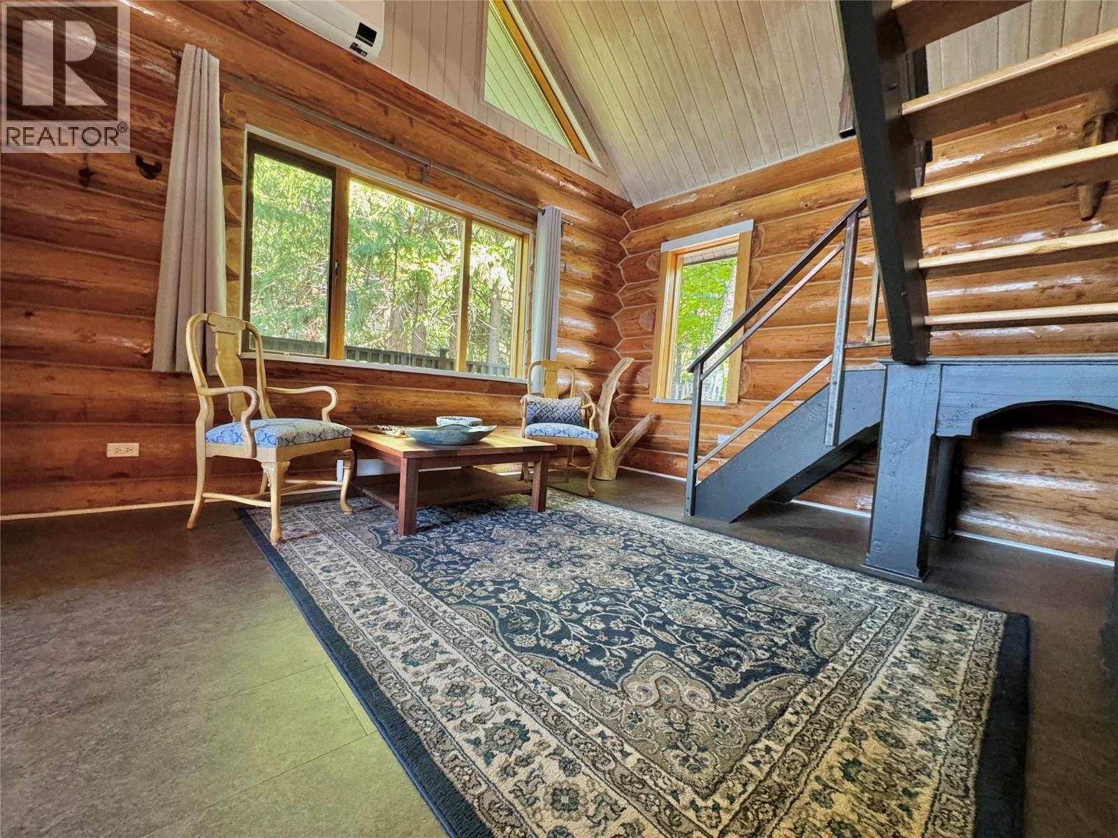 4258 31 Highway, Ainsworth, BC - Indoor Photo Showing Other Room