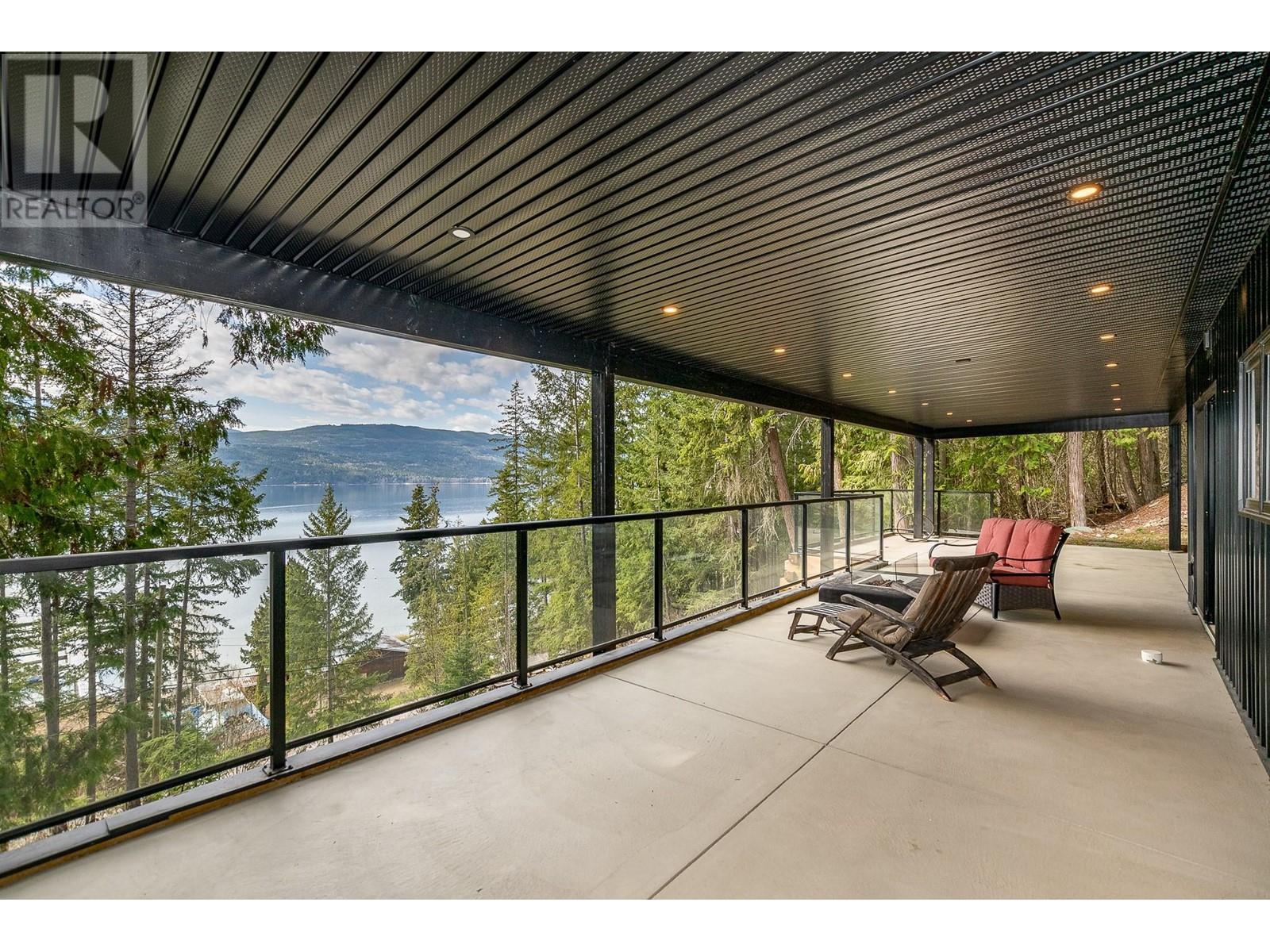 7750 Golf Course Road, Anglemont, BC - Outdoor With Exterior