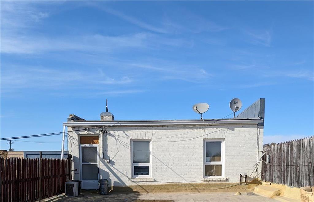 519 Main Street E, Swan River, MB