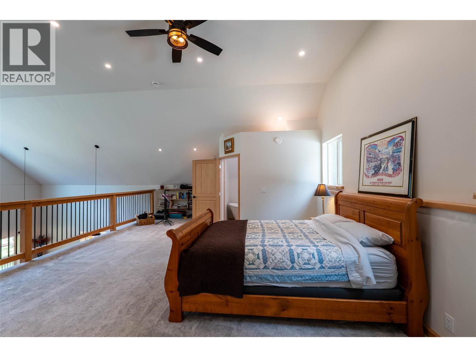 8774 6 Highway, Salmo, BC - Indoor Photo Showing Bedroom