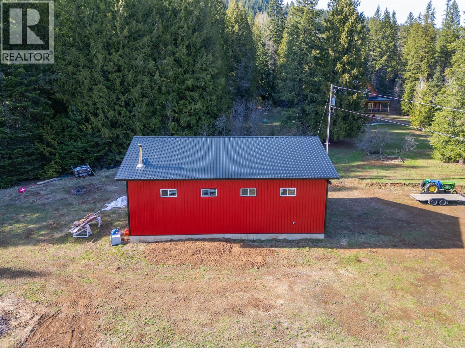 8774 6 Highway, Salmo, BC - Outdoor