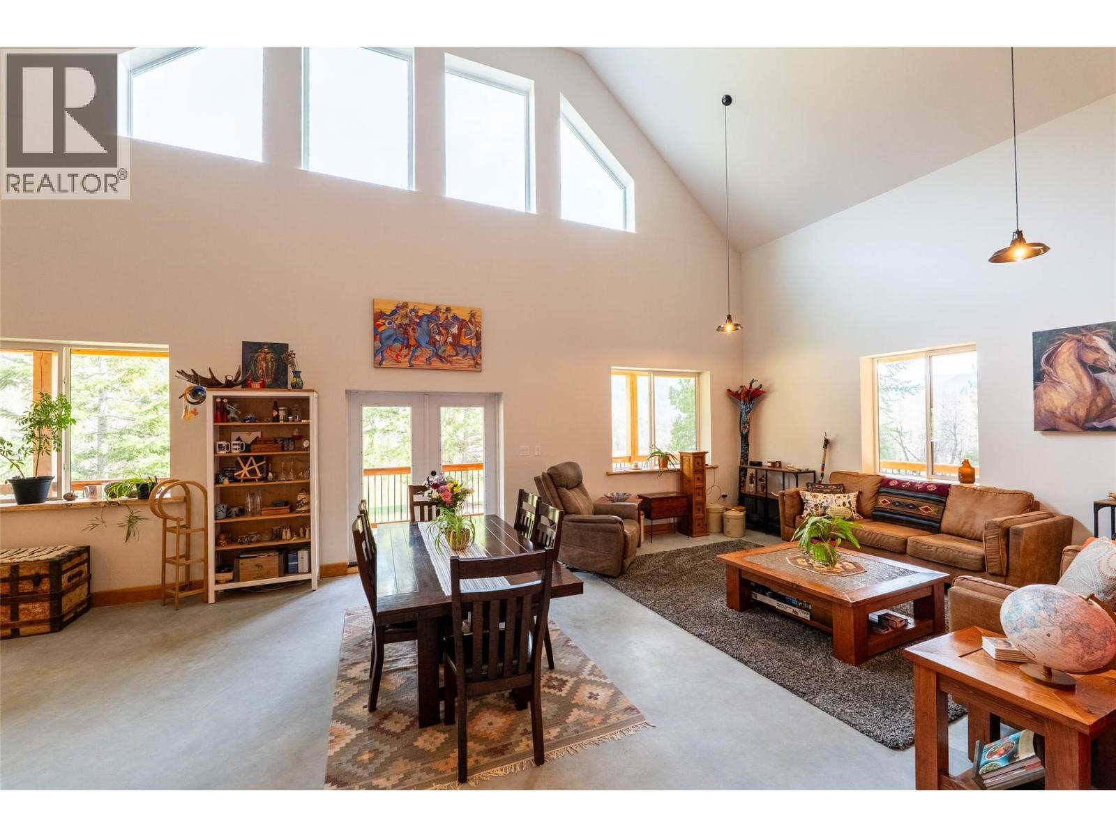 8774 6 Highway, Salmo, BC - Indoor