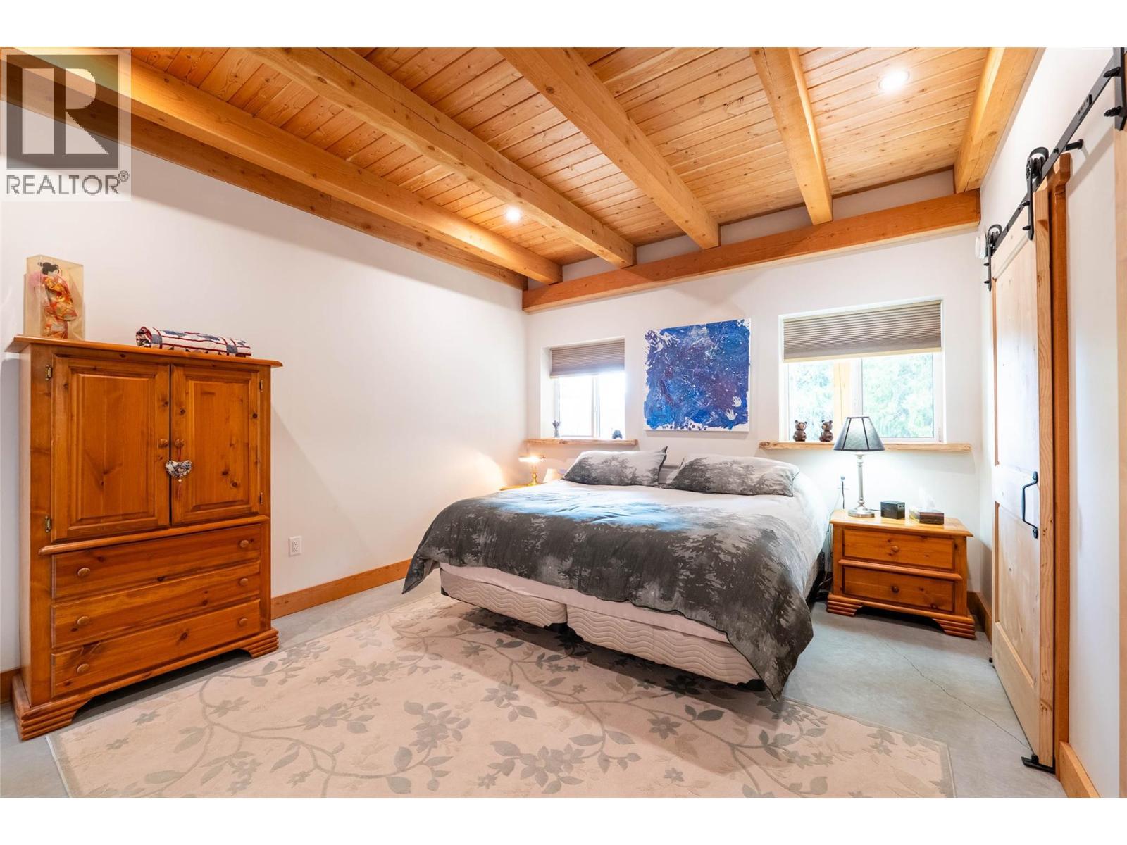 8774 6 Highway, Salmo, BC - Indoor Photo Showing Bedroom