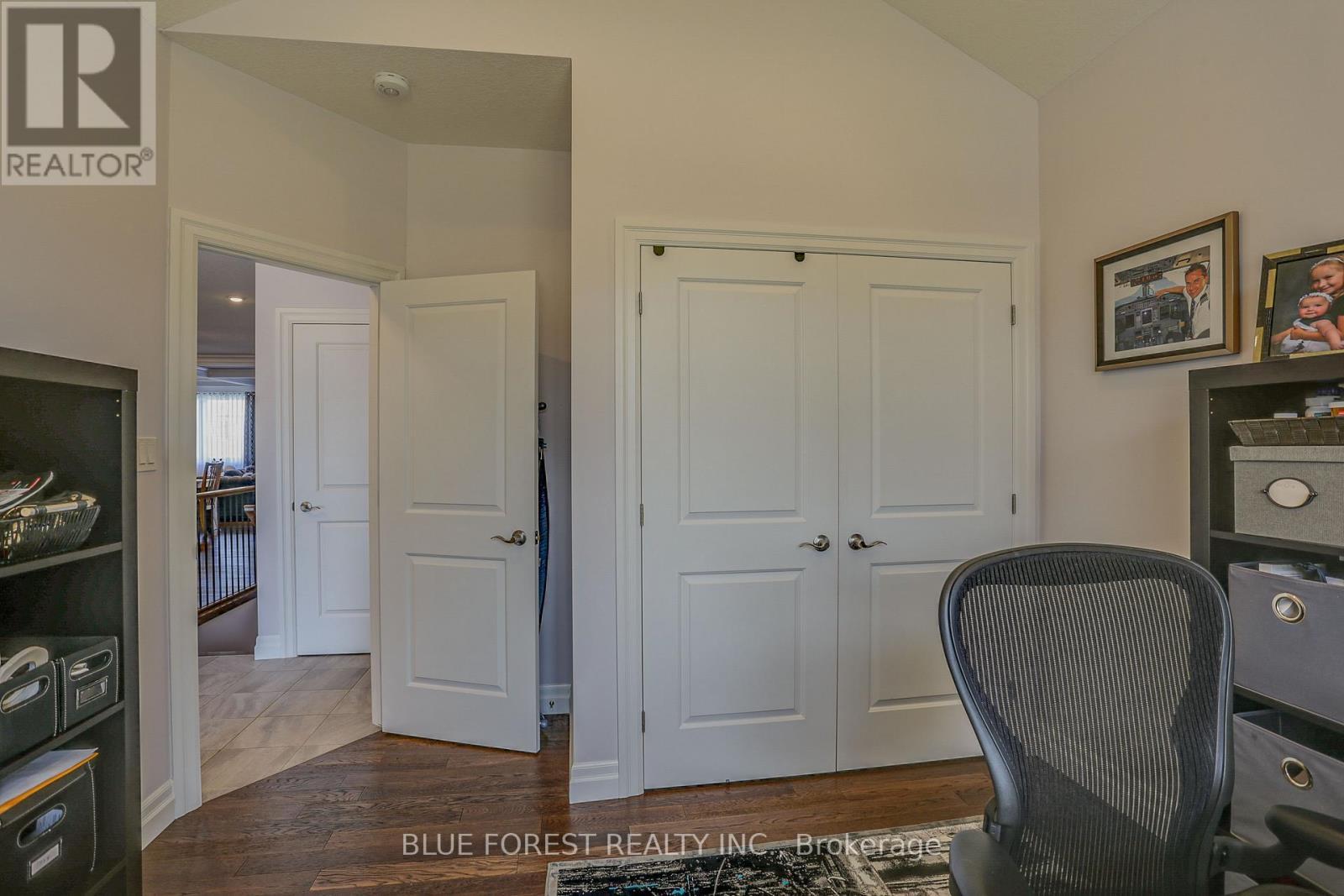 17 Royal Crescent, Southwold, ON - Indoor Photo Showing Office