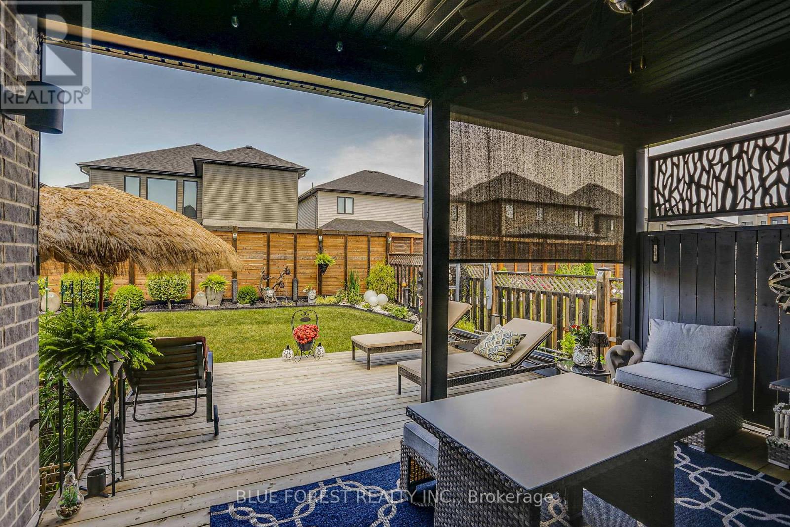 17 Royal Crescent, Southwold, ON - Outdoor With Deck Patio Veranda With Exterior