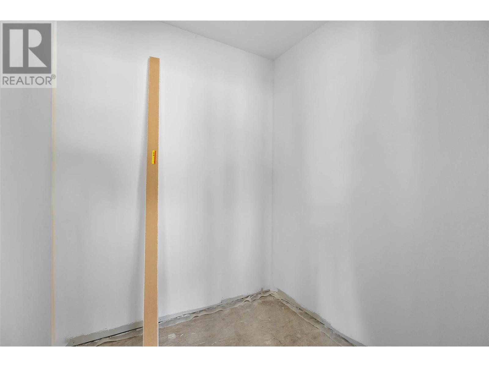 2850 Thompson Drive, Kamloops, BC - Indoor Photo Showing Other Room