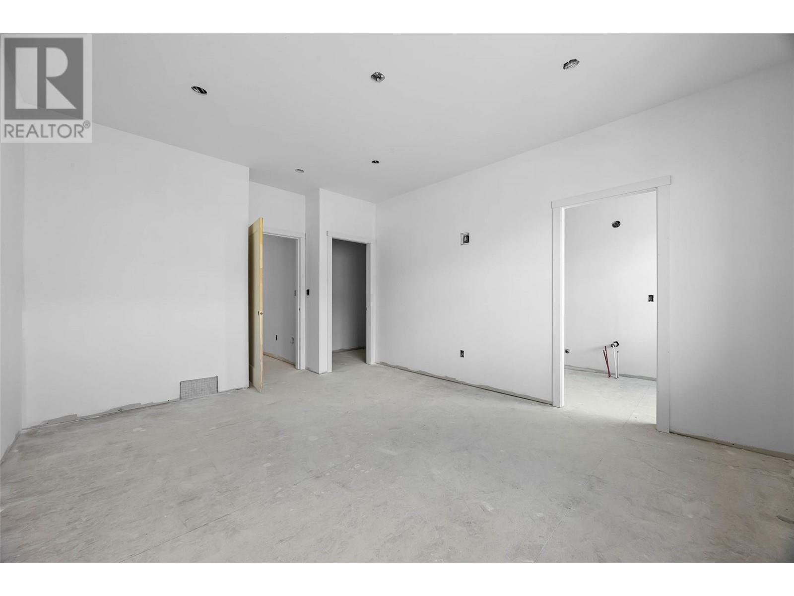 2850 Thompson Drive, Kamloops, BC - Indoor Photo Showing Other Room