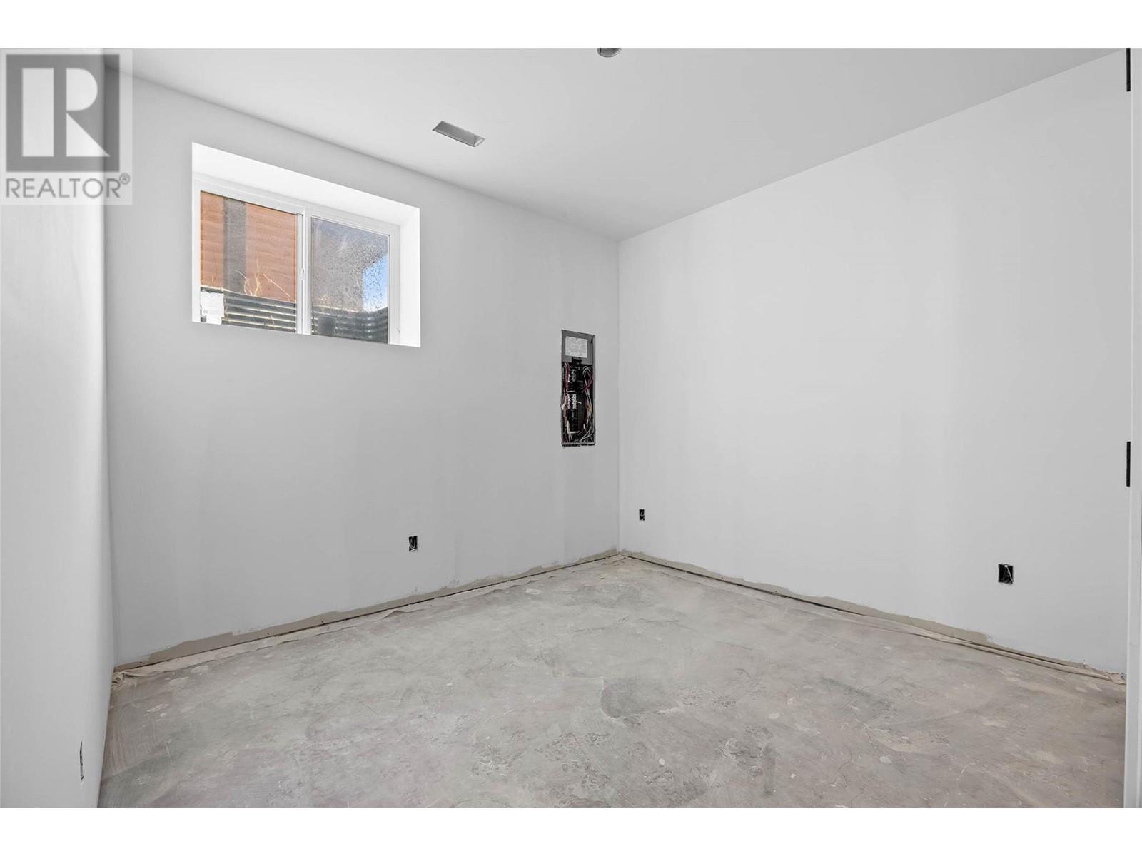 2850 Thompson Drive, Kamloops, BC - Indoor Photo Showing Other Room