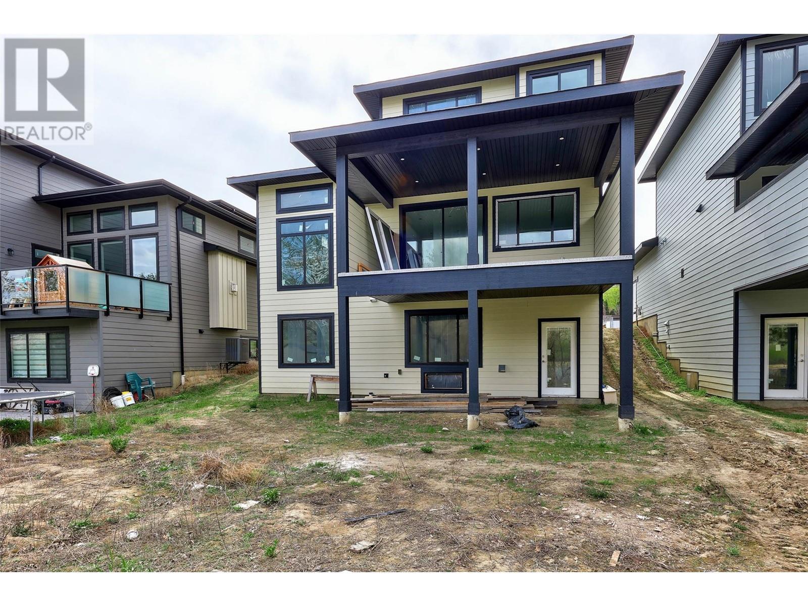 2850 Thompson Drive, Kamloops, BC - Outdoor