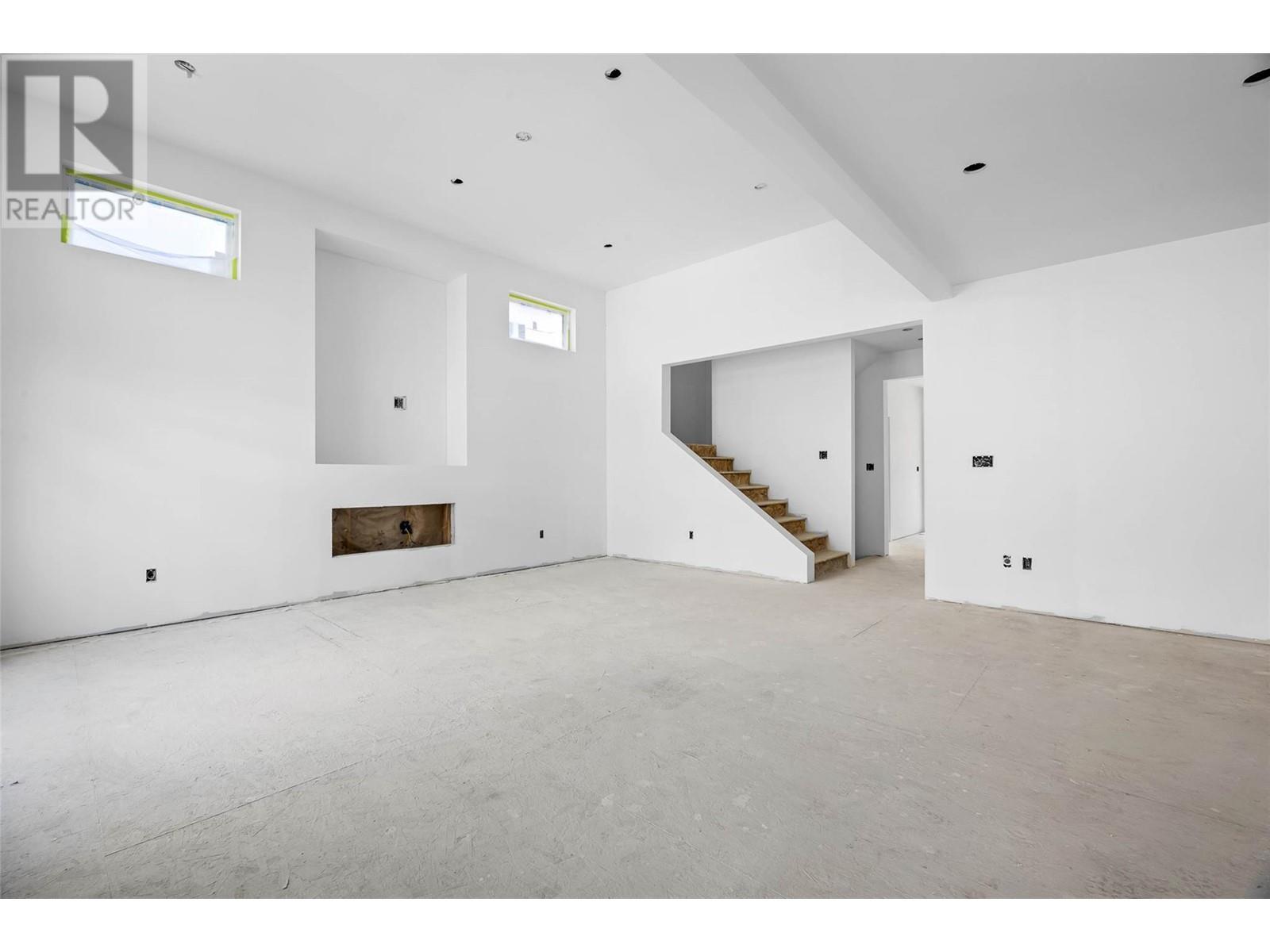 2850 Thompson Drive, Kamloops, BC - Indoor Photo Showing Other Room