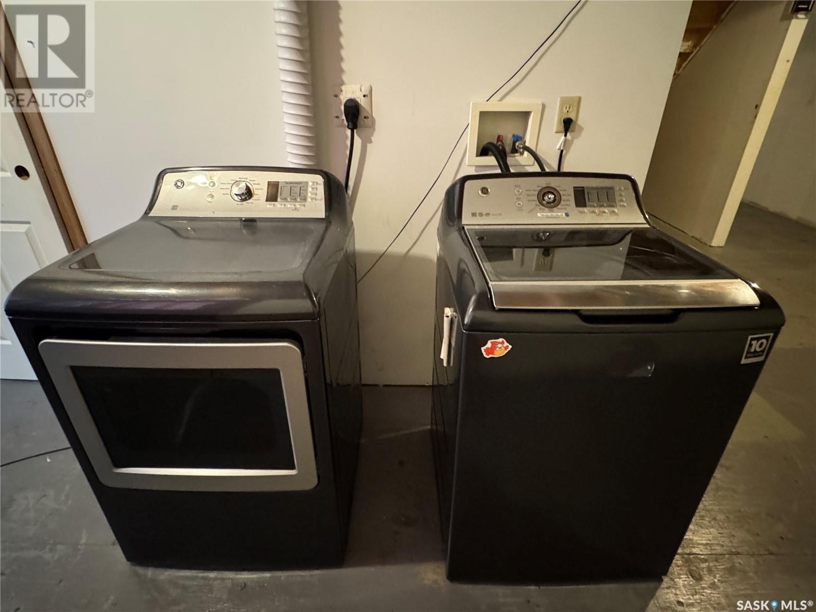 210 Bouvier Crescent, Beauval, SK - Indoor Photo Showing Laundry Room
