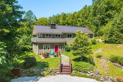 1573 Ch. Jordan Dunham, QC J0E 1M0