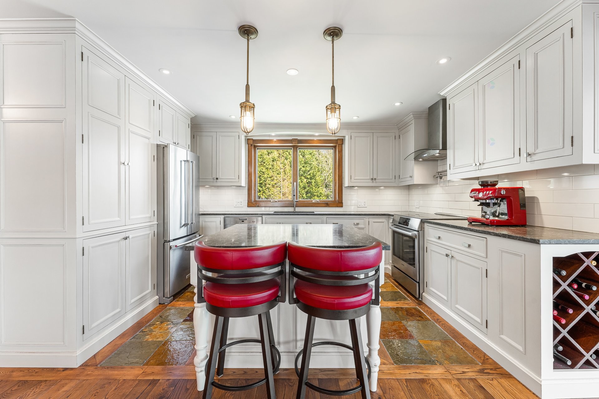 Kitchen - 1573 Ch. Jordan, Dunham, QC - Indoor Photo Showing Kitchen With Upgraded Kitchen