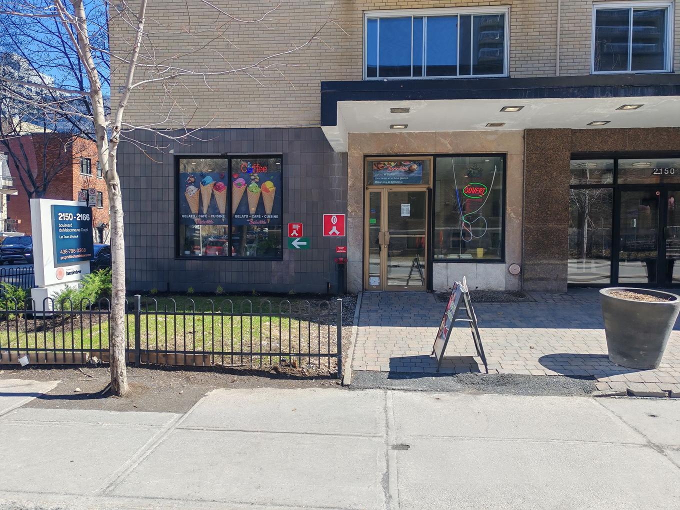Façade - 100-2150 Boul. De Maisonneuve O., Montréal (Ville-Marie), QC