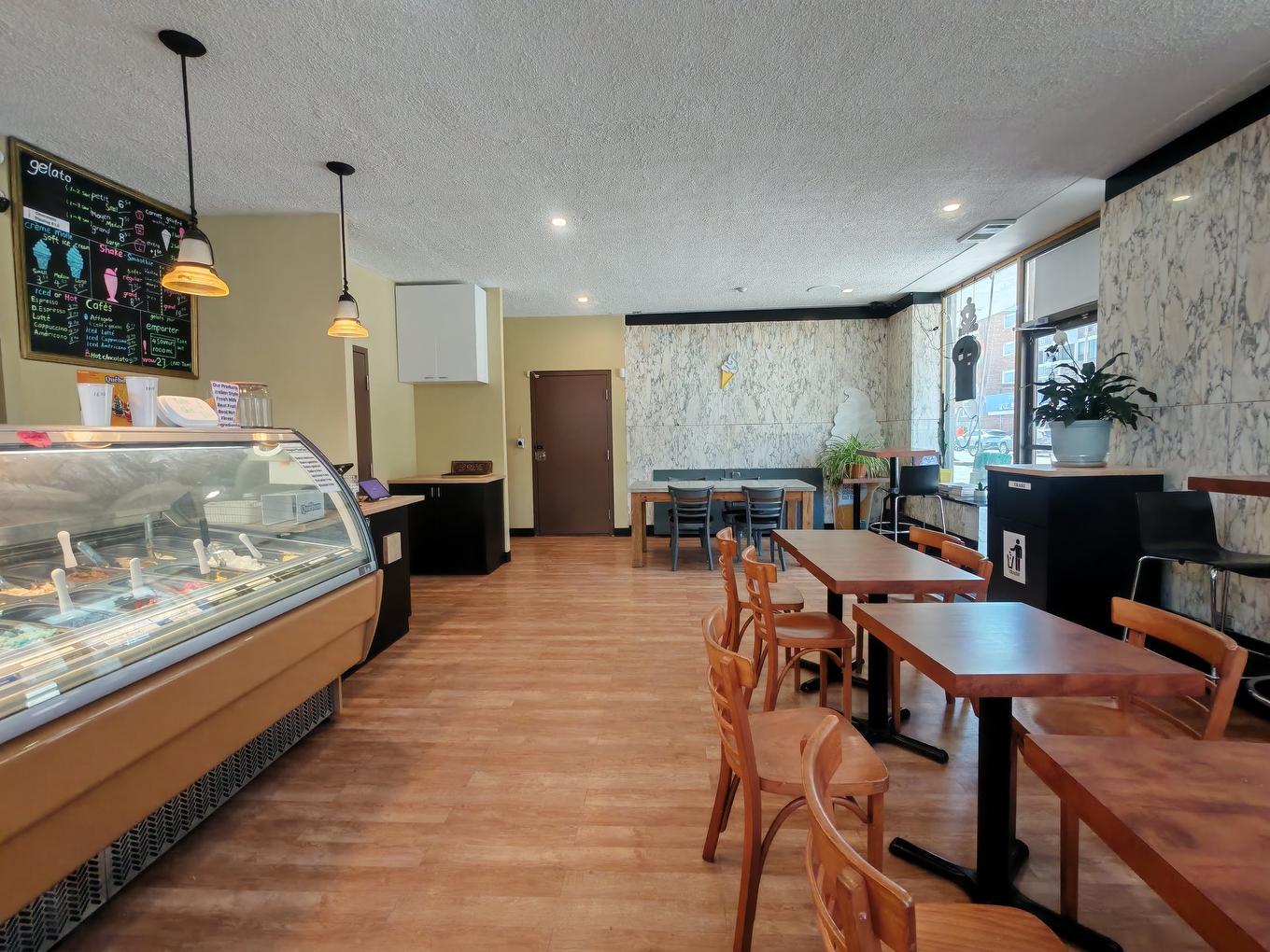 Cafétéria - 100-2150 Boul. De Maisonneuve O., Montréal (Ville-Marie), QC