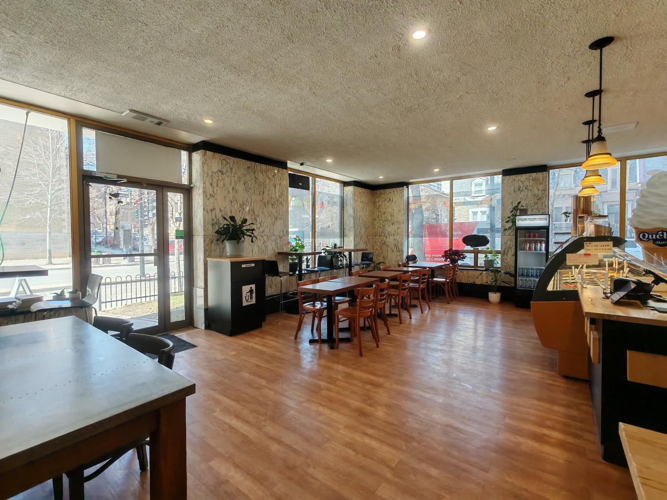 Cafétéria - 100-2150 Boul. De Maisonneuve O., Montréal (Ville-Marie), QC