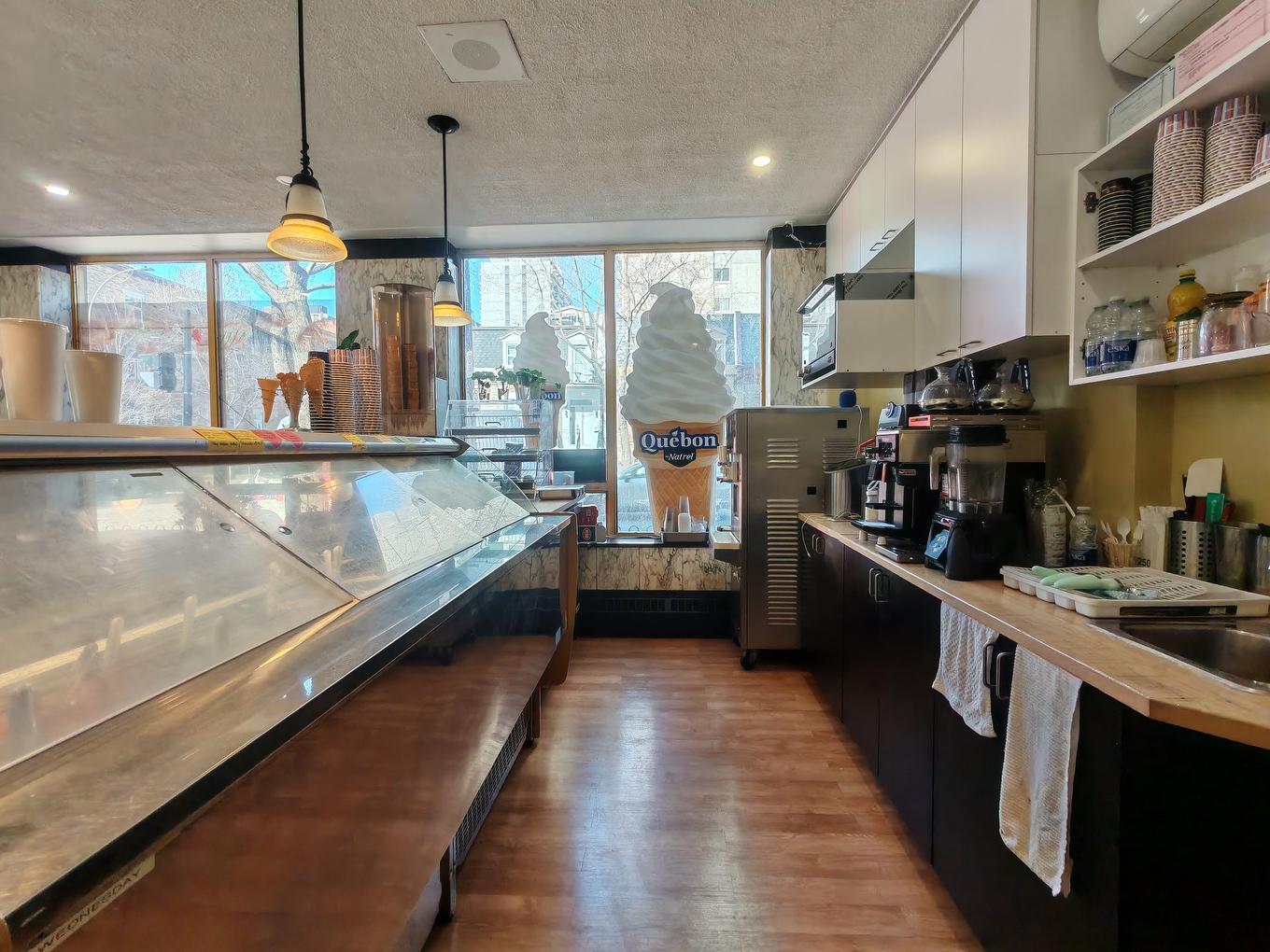 Cafétéria - 100-2150 Boul. De Maisonneuve O., Montréal (Ville-Marie), QC