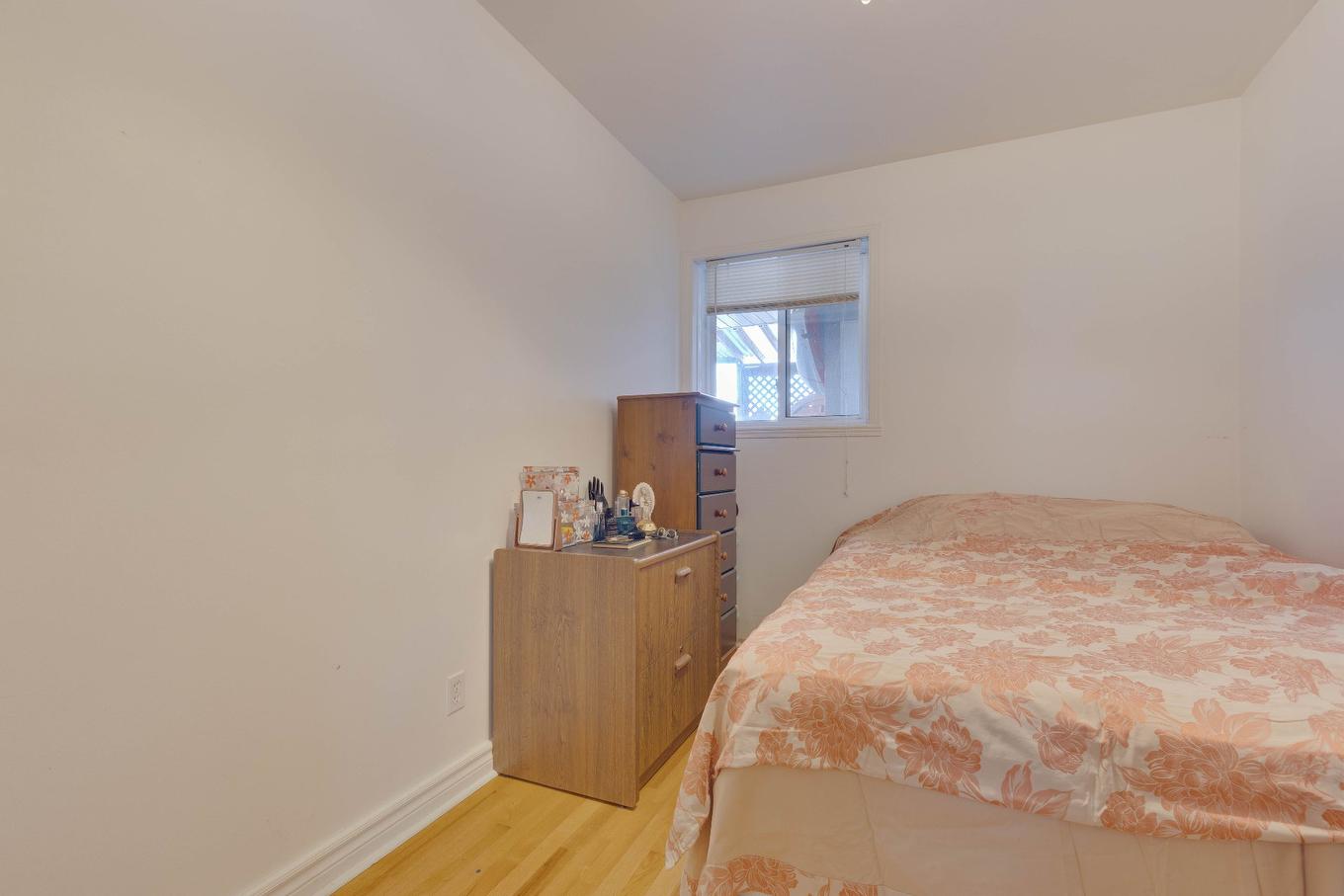 Bedroom - 101-240 Rue Marineau, Laval (Sainte-Dorothée), QC - Indoor Photo Showing Bedroom