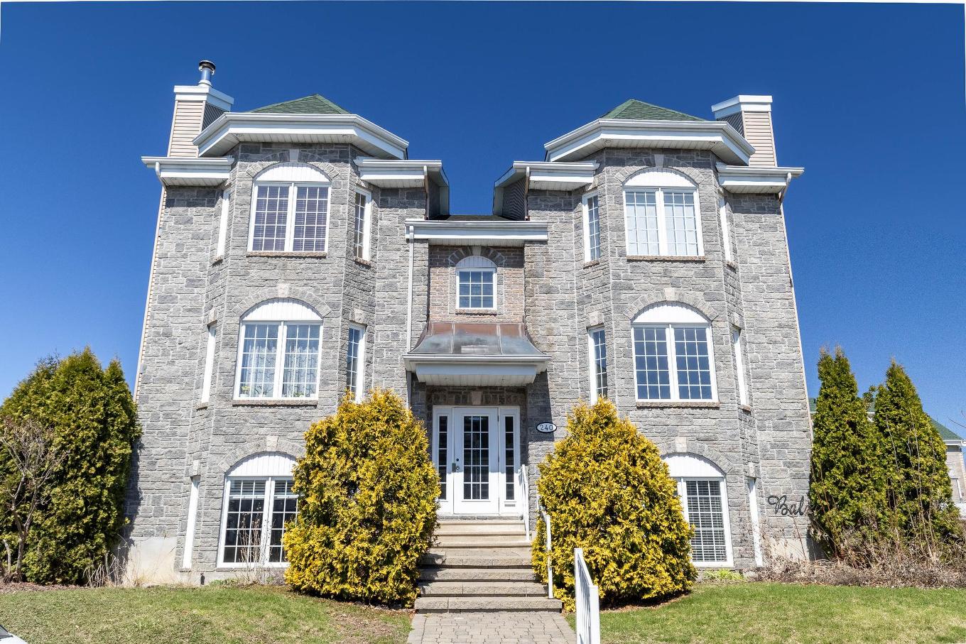 Frontage - 101-240 Rue Marineau, Laval (Sainte-Dorothée), QC - Outdoor With Facade