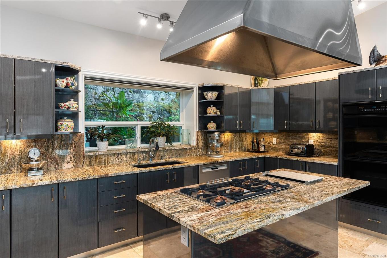 7318 Mark Lane, Central Saanich, BC