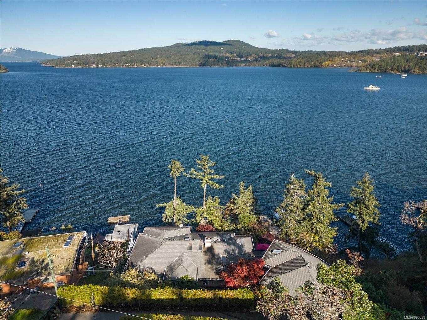 7318 Mark Lane, Central Saanich, BC