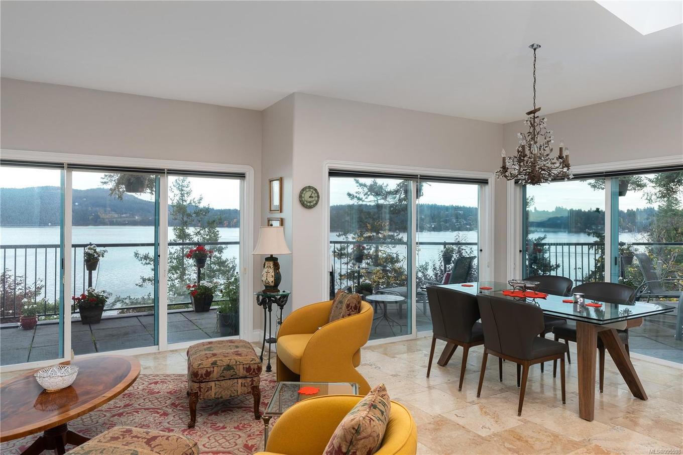 7318 Mark Lane, Central Saanich, BC