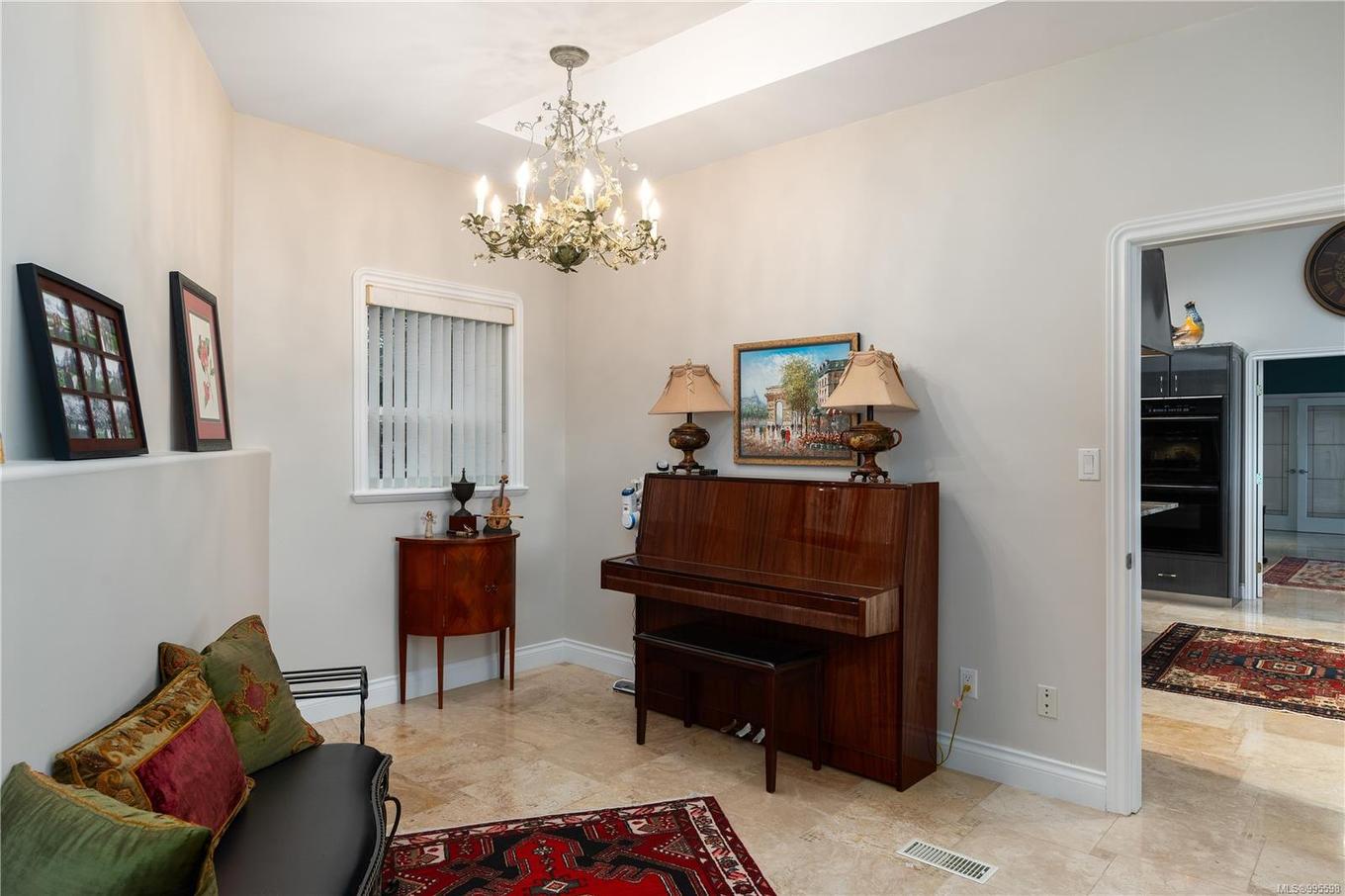 7318 Mark Lane, Central Saanich, BC