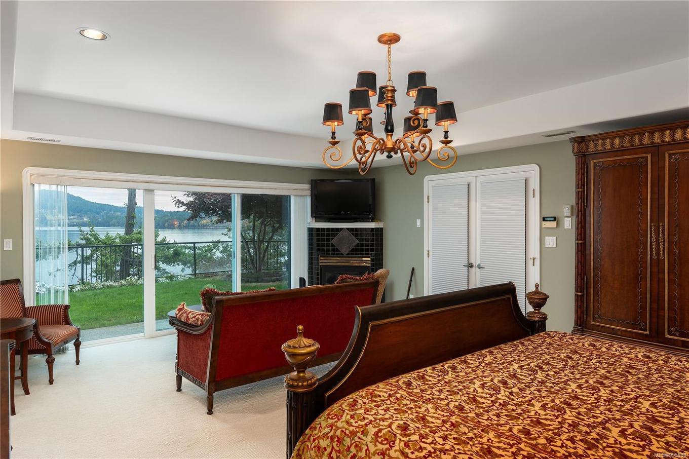 7318 Mark Lane, Central Saanich, BC