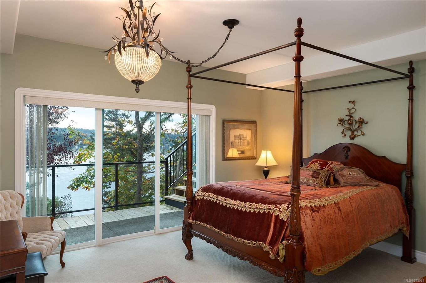 7318 Mark Lane, Central Saanich, BC