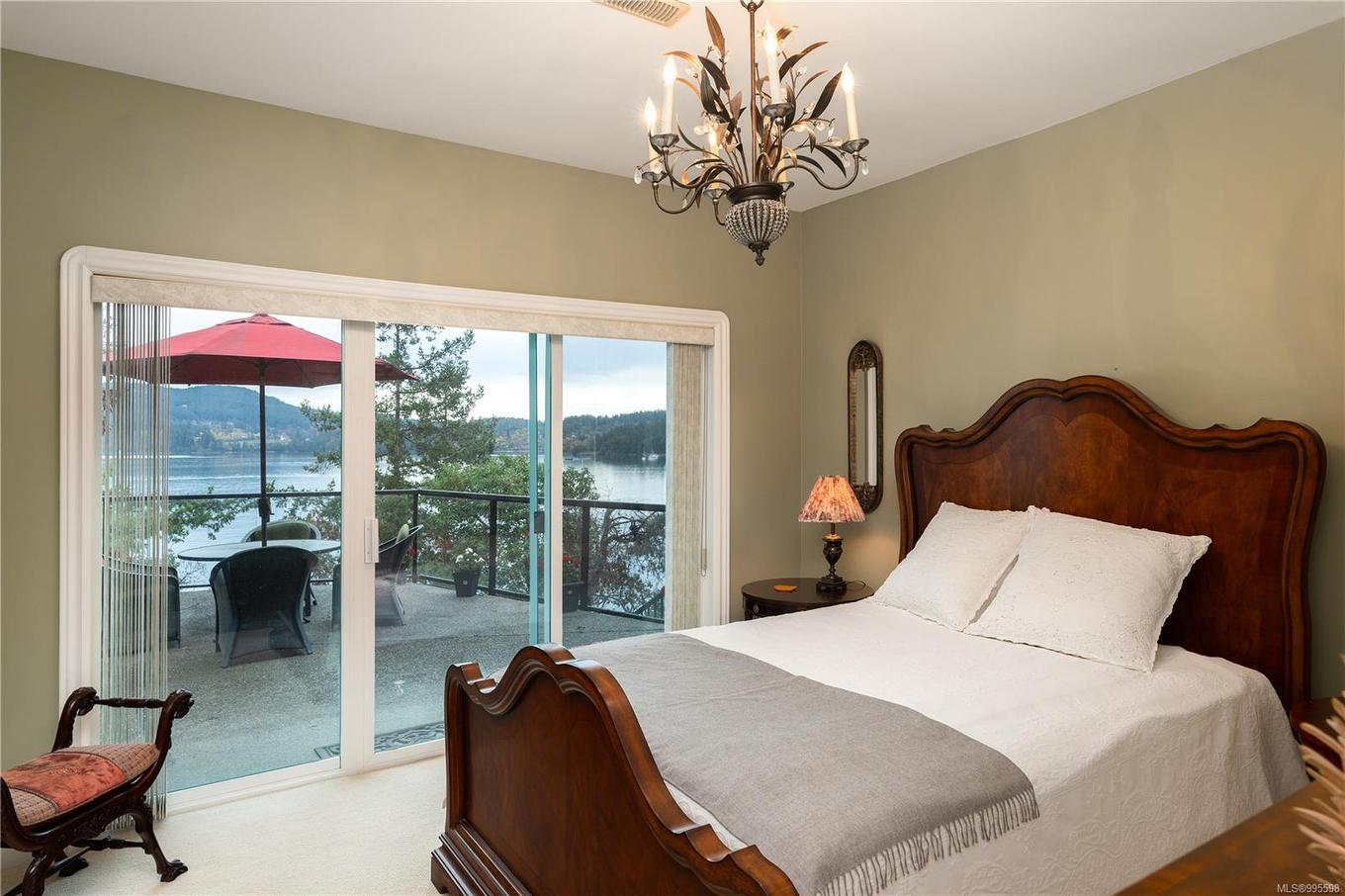 7318 Mark Lane, Central Saanich, BC