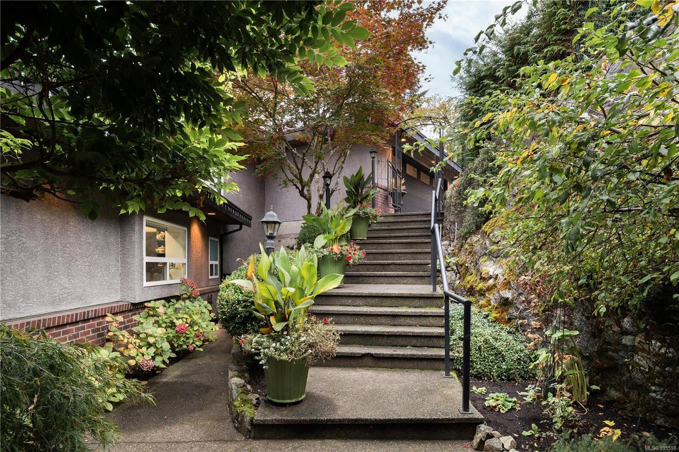 7318 Mark Lane, Central Saanich, BC