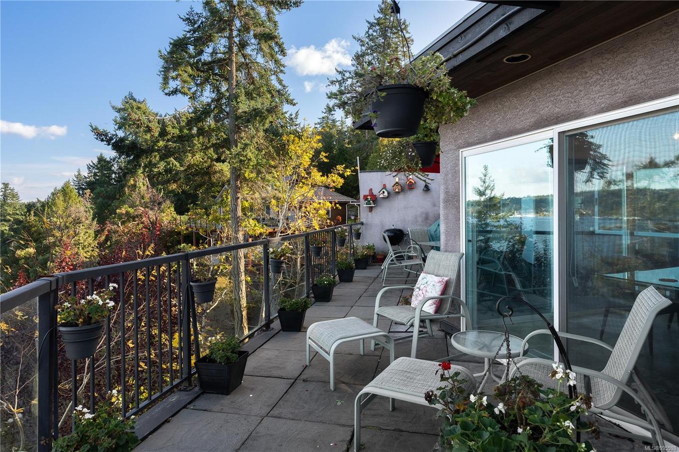 7318 Mark Lane, Central Saanich, BC