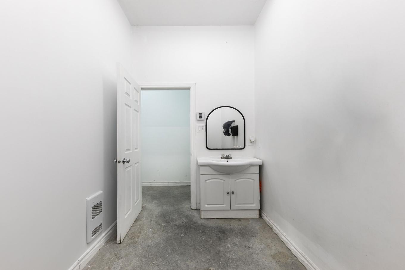 Interior - 775 Boul. St-Luc, Saint-Jean-Sur-Richelieu, QC