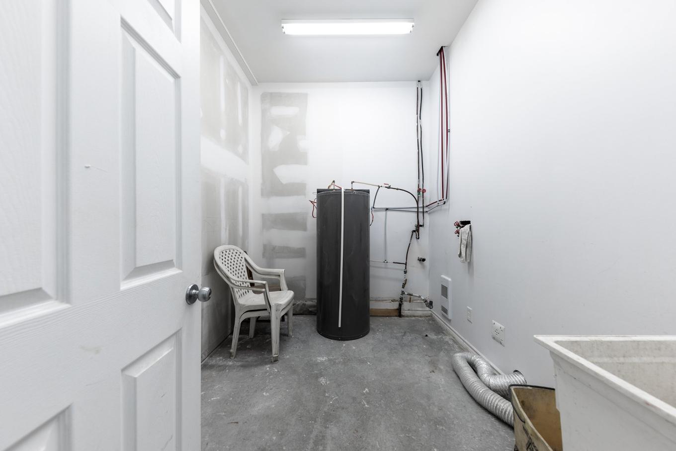 Interior - 775 Boul. St-Luc, Saint-Jean-Sur-Richelieu, QC