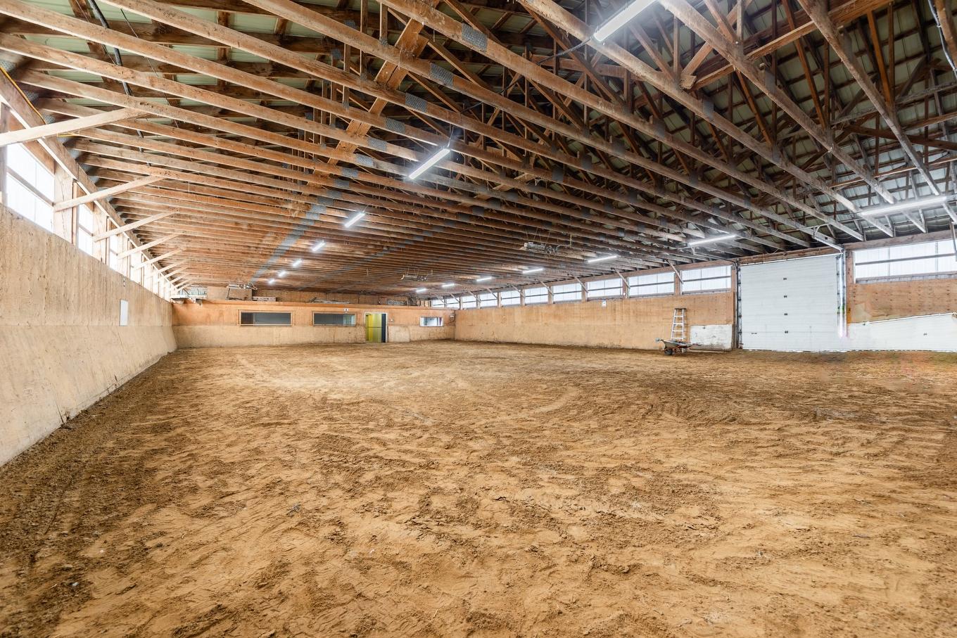 Stable - 775 Boul. St-Luc, Saint-Jean-Sur-Richelieu, QC