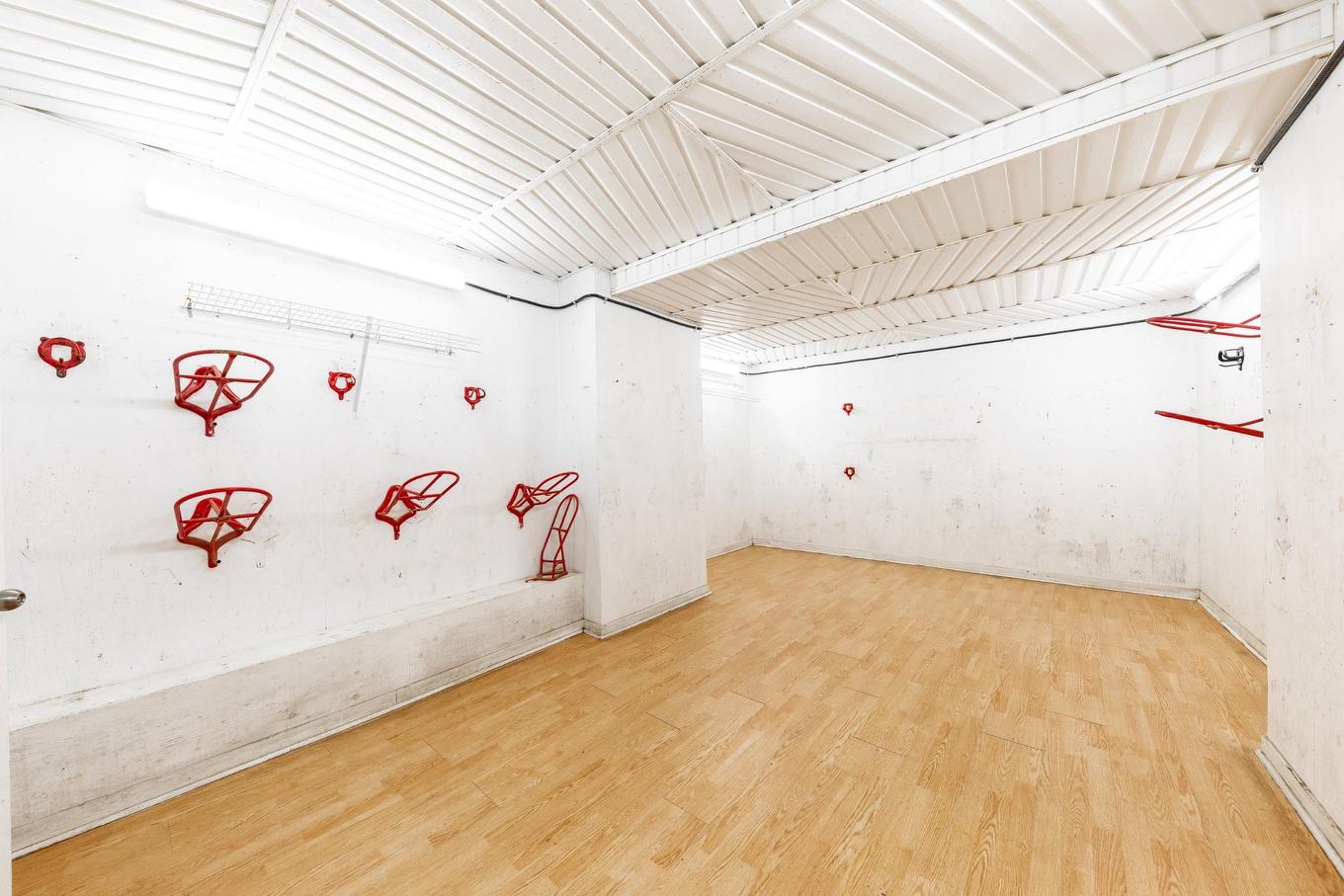 Stable - 775 Boul. St-Luc, Saint-Jean-Sur-Richelieu, QC