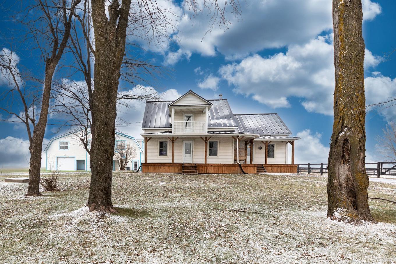 Frontage - 775 Boul. St-Luc, Saint-Jean-Sur-Richelieu, QC