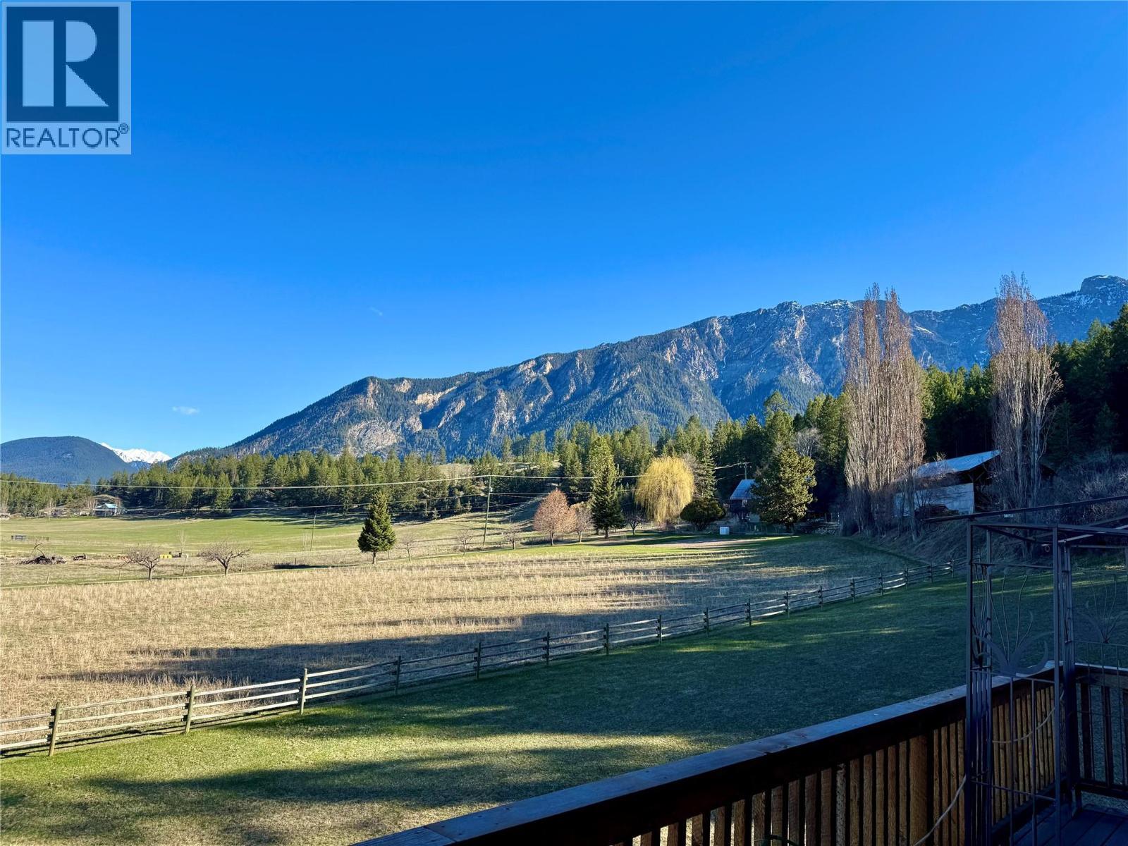 5586 Highway 95, Edgewater, BC - Outdoor With View