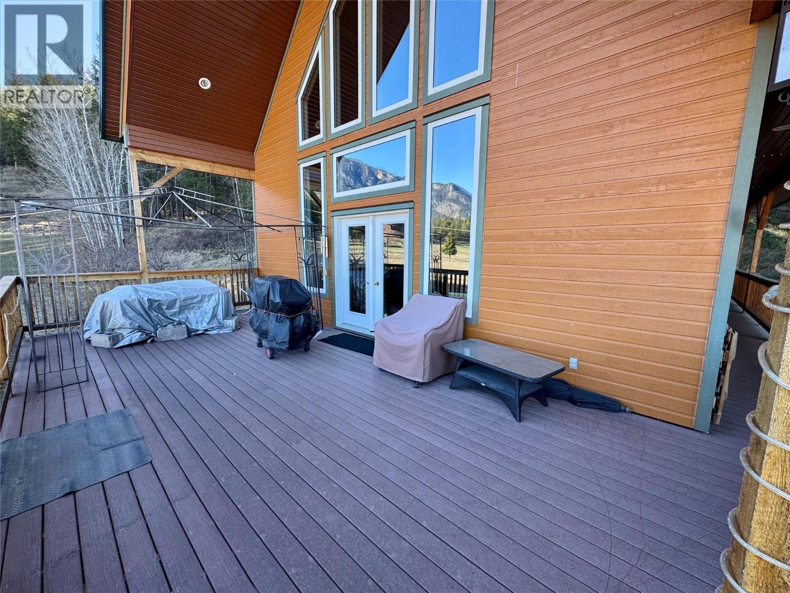5586 Highway 95, Edgewater, BC - Outdoor With Deck Patio Veranda With Exterior