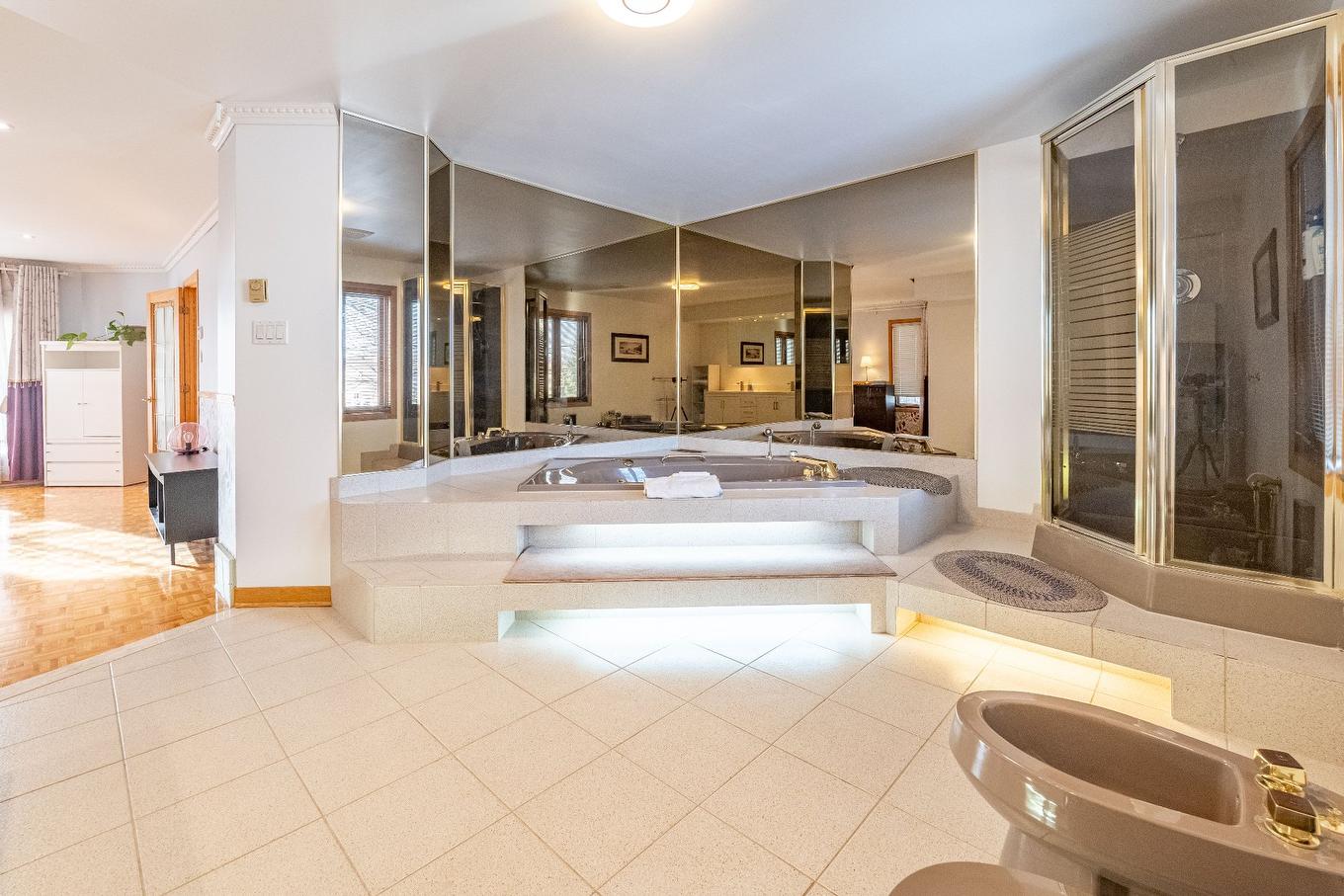 Ensuite bathroom - 8980 Crois. Roussin, Brossard, QC - Indoor