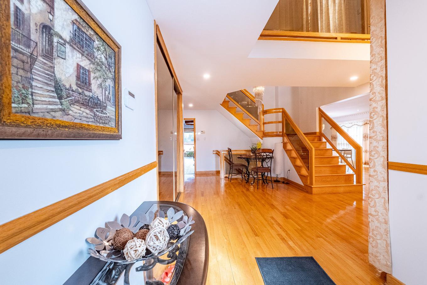 Hall - 8980 Crois. Roussin, Brossard, QC - Indoor Photo Showing Other Room