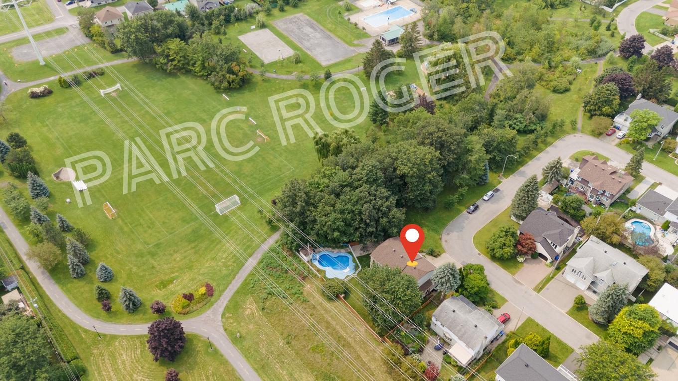 Exterior - 8980 Crois. Roussin, Brossard, QC - Outdoor With View