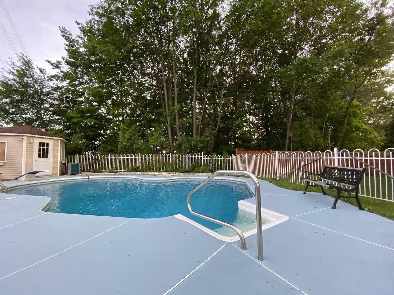 Pool - 8980 Crois. Roussin, Brossard, QC - Outdoor With In Ground Pool With Backyard