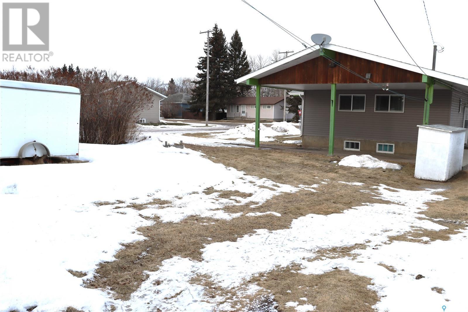 217 Second Avenue E, Debden, SK - Outdoor