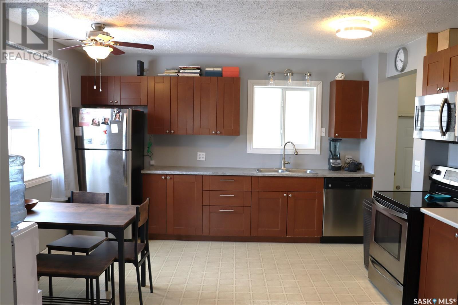 217 Second Avenue E, Debden, SK - Indoor Photo Showing Kitchen With Double Sink