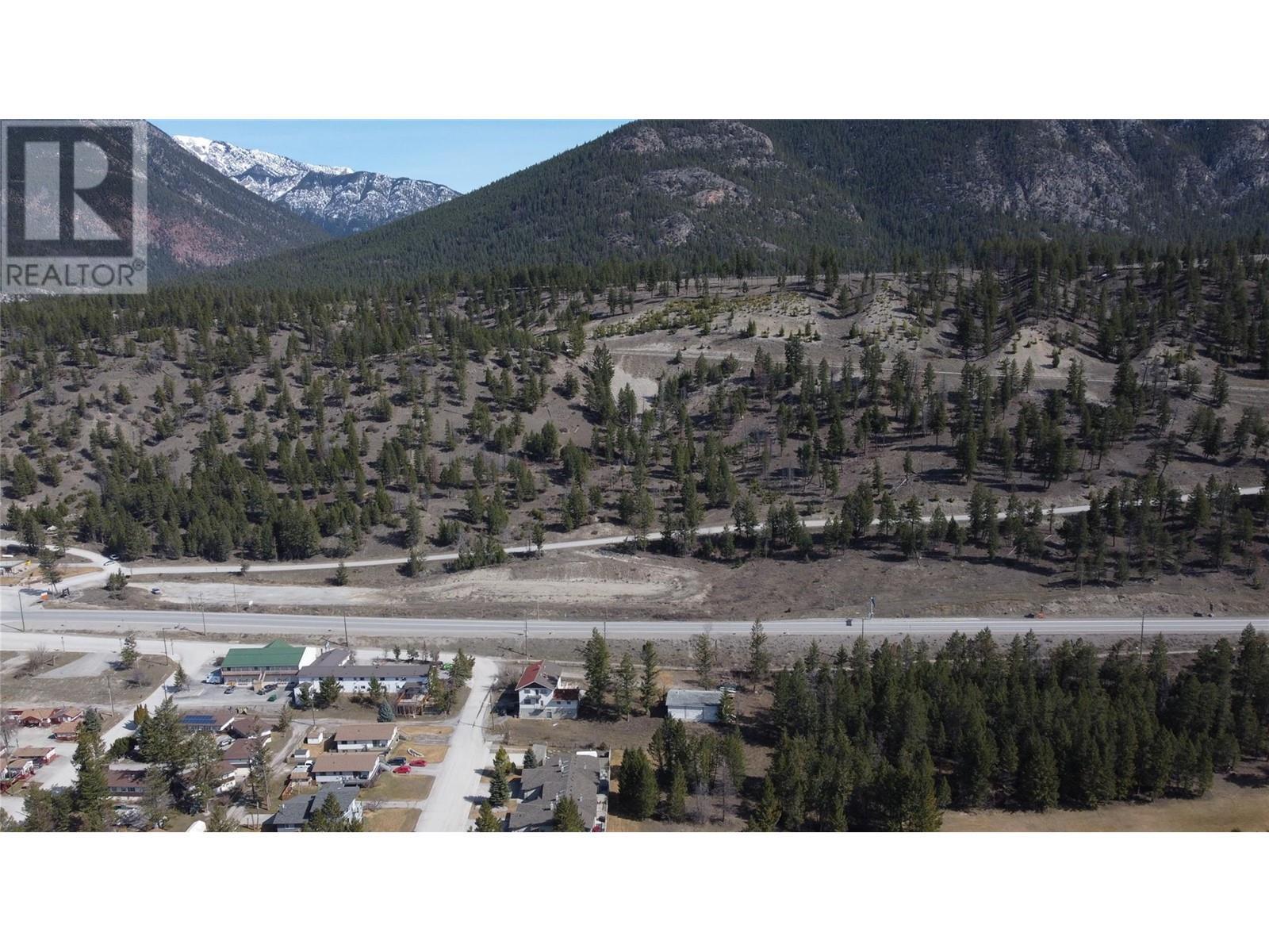 7585 Redstreak Road, Radium Hot Springs, BC