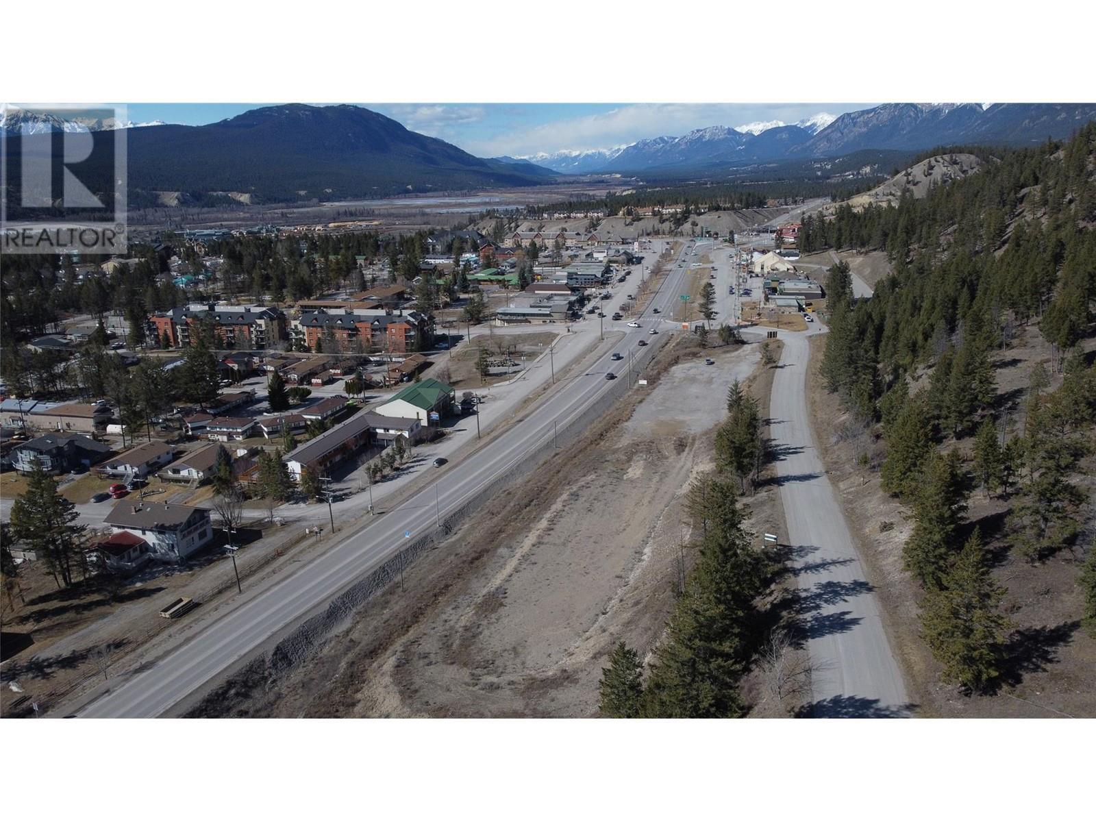 7585 Redstreak Road, Radium Hot Springs, BC